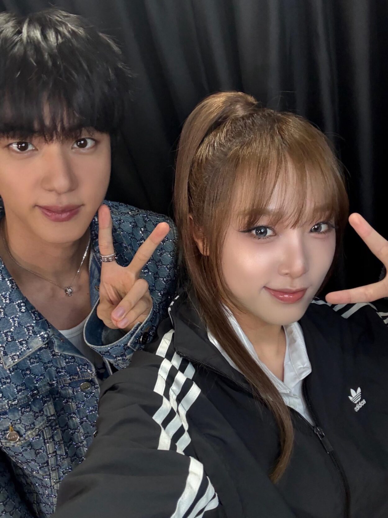 Yena Twitter with Jin 280625