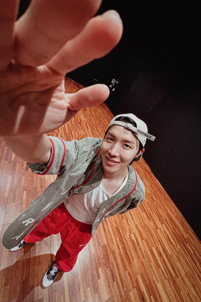 hope_to IG Broadcast Channel feat. Hobi - 090625