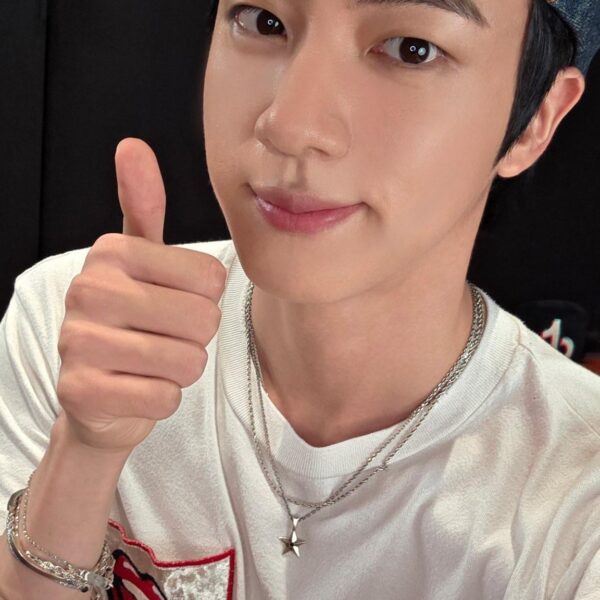 TikTok Korea Twitter with Jin - 160525