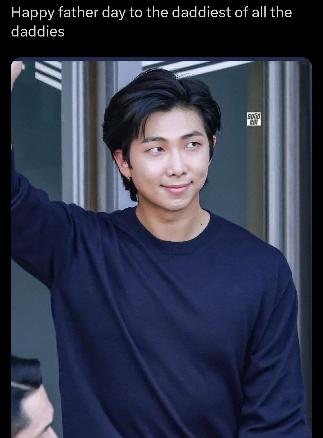 Happy father's day, please post pics of the tannies being daddy