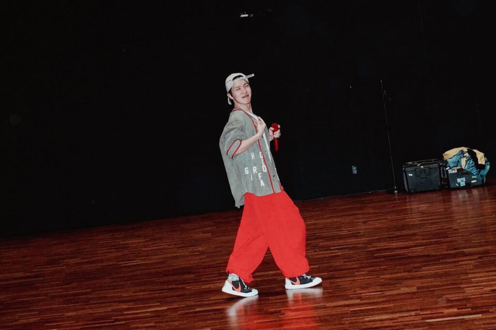 250609 hope_to Instagram Broadcast Channel feat. j-hope