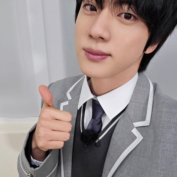 250429 BTS Official on Twitter: Today’s Bangtan with Jin @ Run Jin EP.32