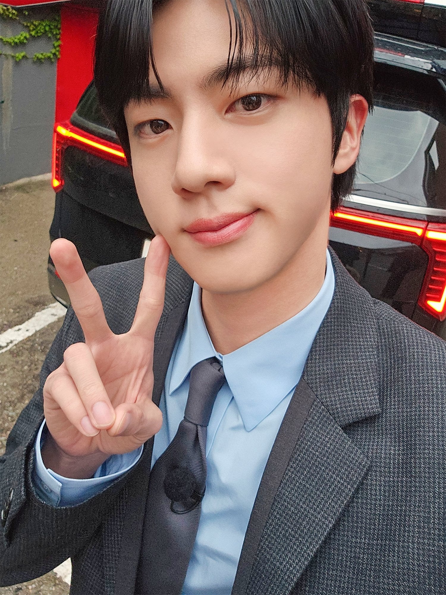 250515 BTS Official on Twitter: Today’s Bangtan with Jin @ Handsome Guys