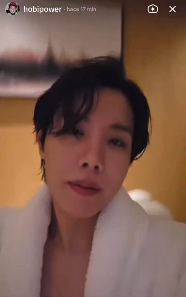 Hobi TikTok Story 110525