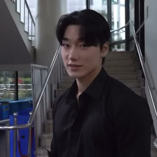 [ATEEZ YouTube] log_logbook#182 (Hobi appears) - 300625