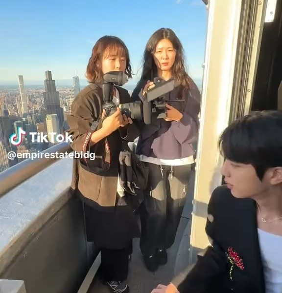Empire State Building TikTok feat. Jin - 220525
