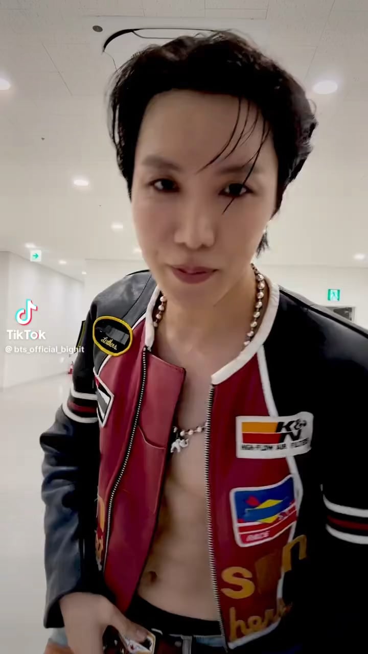 BTS Official TikTok feat. Hobi - 230625