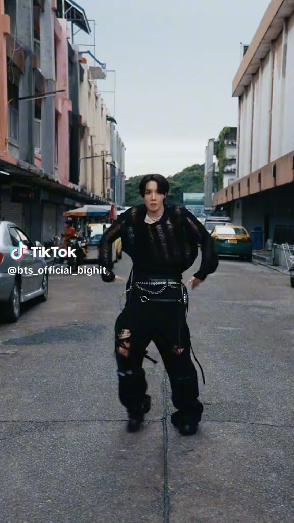 BTS Official TikTok feat. Hobi: 'Killin' It Girl' Dance Challenge - 160625