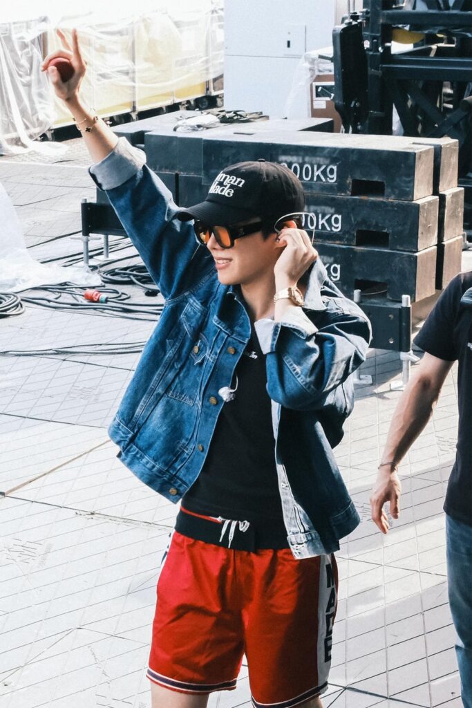 hope_to IG Broadcast Channel feat. Hobi - 120625