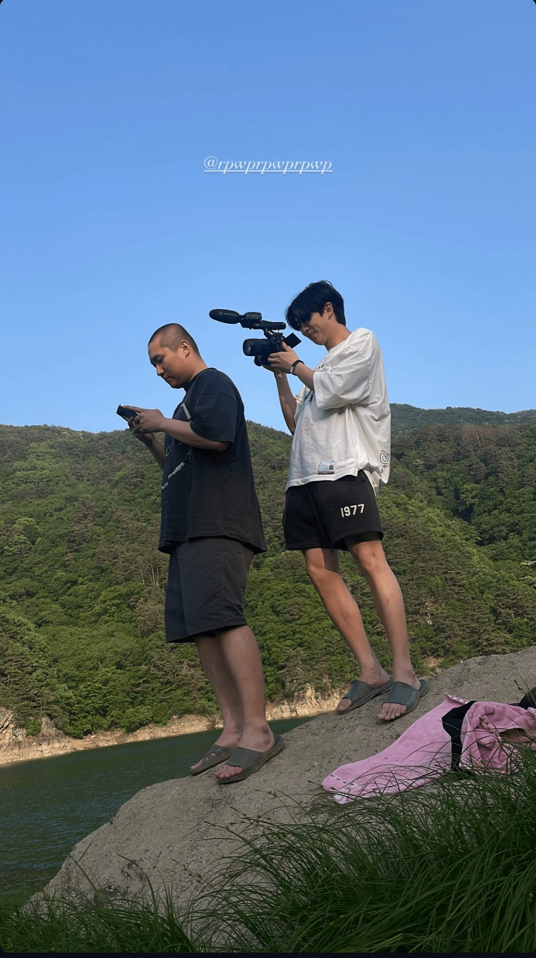 Jnkyrder post with Namjoon - 240525 (4)