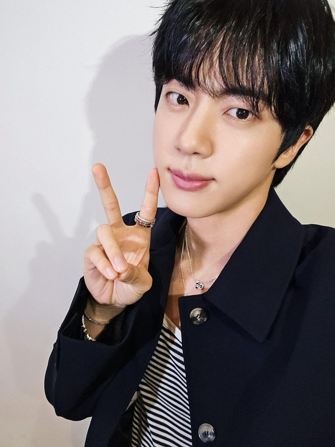 [BTS Official Twitter] Today’s Bangtan with Jin @ ‘Don’t Say You Love Me @Seongsu’ - 170525