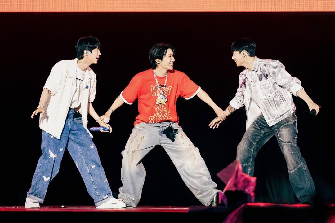 Hobi IG Post with OT7 140625