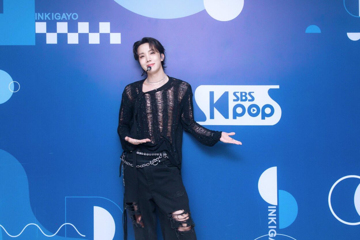 Inkigayo Twitter feat. J-Hope - 220625