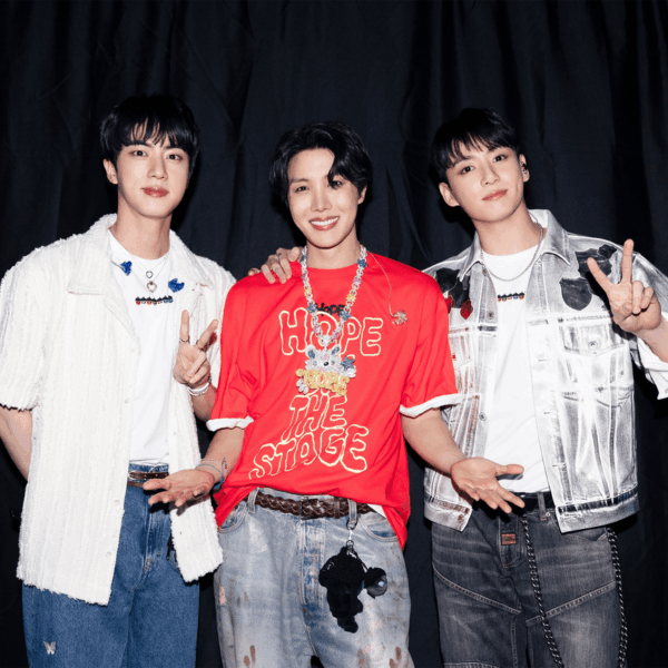 [BTS Official Twitter] Today’s Bangtan with Hobi (and Jinkook!!) @ HOPE ON THE STAGE FINAL - Goyang Day 1 - 130625