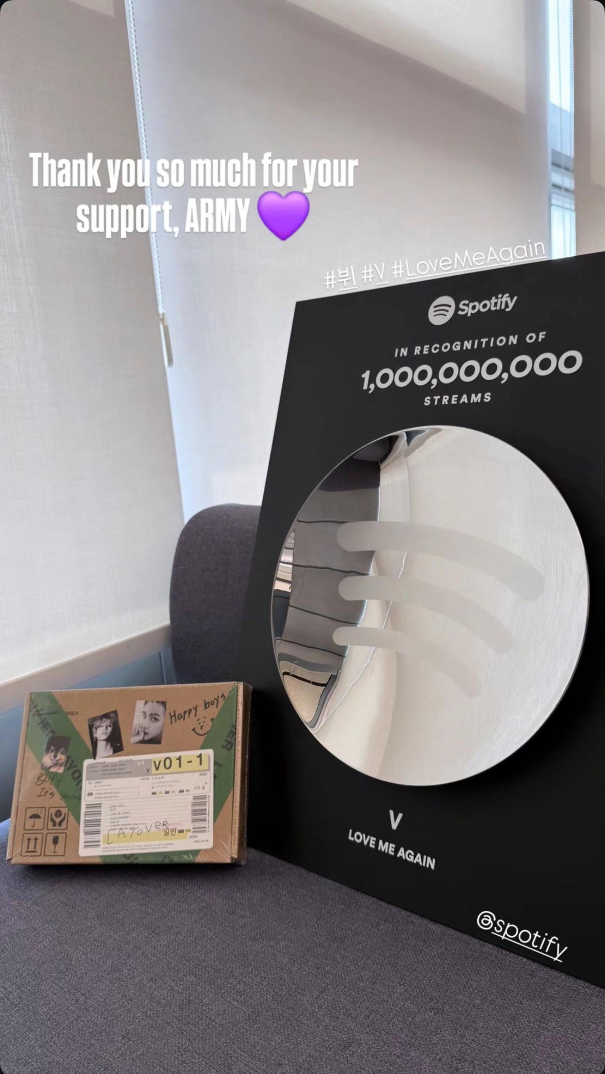 [BTS Official IG Stories] V’s Spotify Billion Streams plaque for "Love Me Again" - 070525