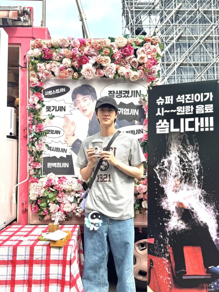 Jin Weverse 270625