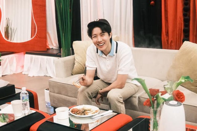 hope_to IG Broadcast Channel feat. Hobi - 040525