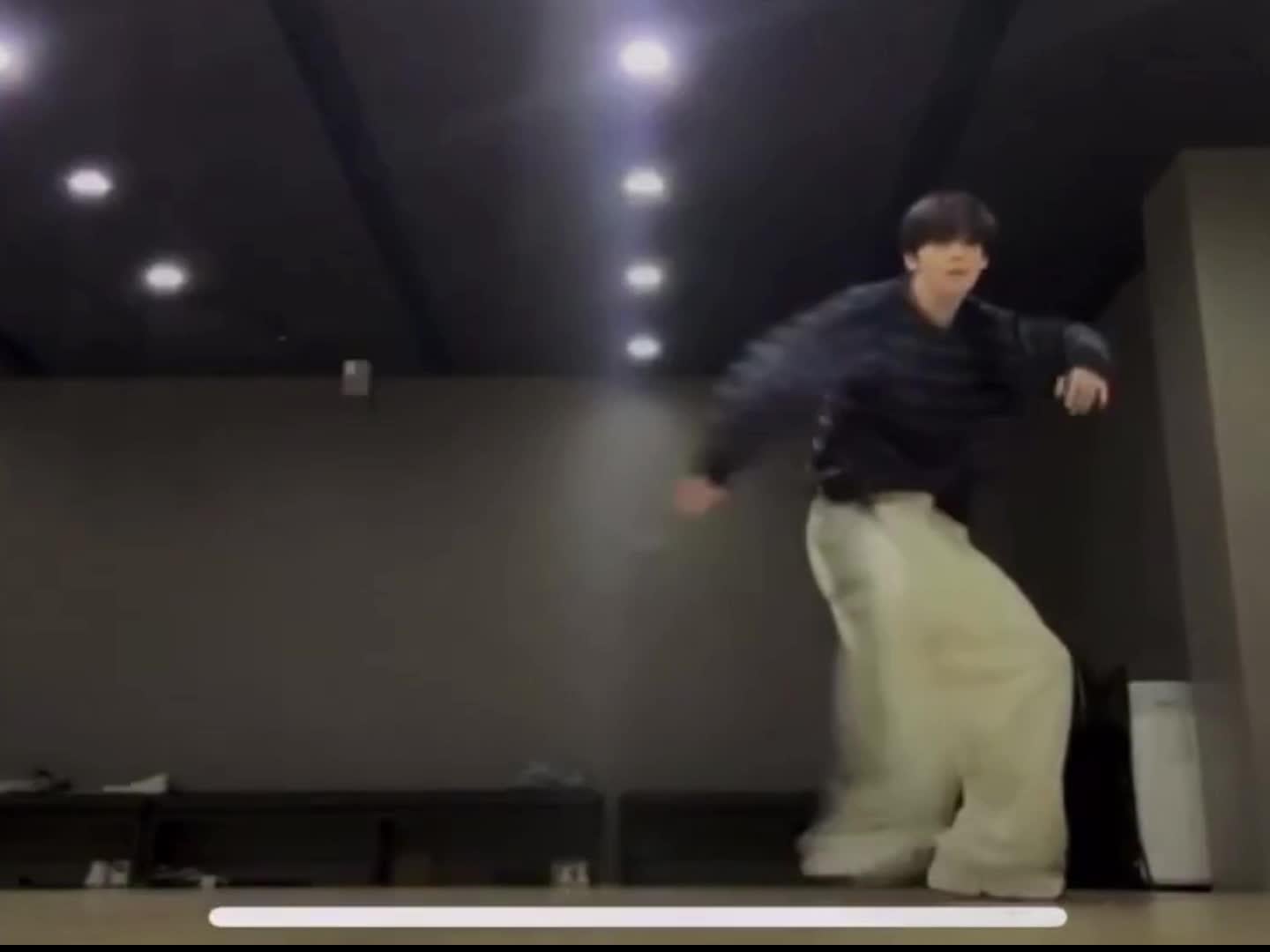 250613 ZB1 Han Yujin dancing to On, DNA, Save Me, and Congratulating BTS on Military Discharge on Live