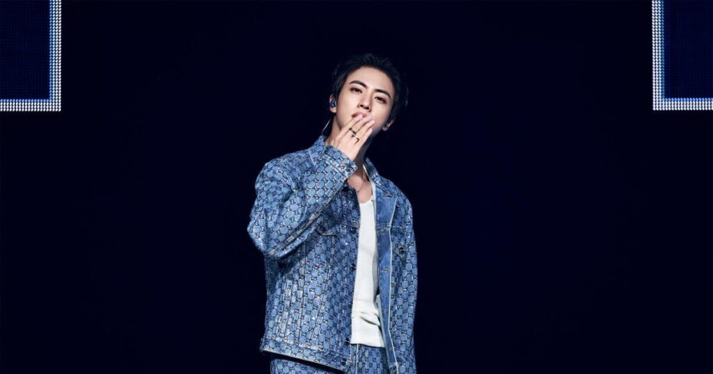 [Los Angeles Times] Jin of BTS gives a master class in fan connection at Honda Center - 220725