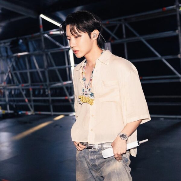 [Weverse] j-hope ‘Lollapalooza Berlin 2025’ Photo Sketch - 250725