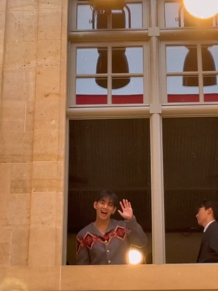 Park Bogum IG Post with Taehyung (video) 070725