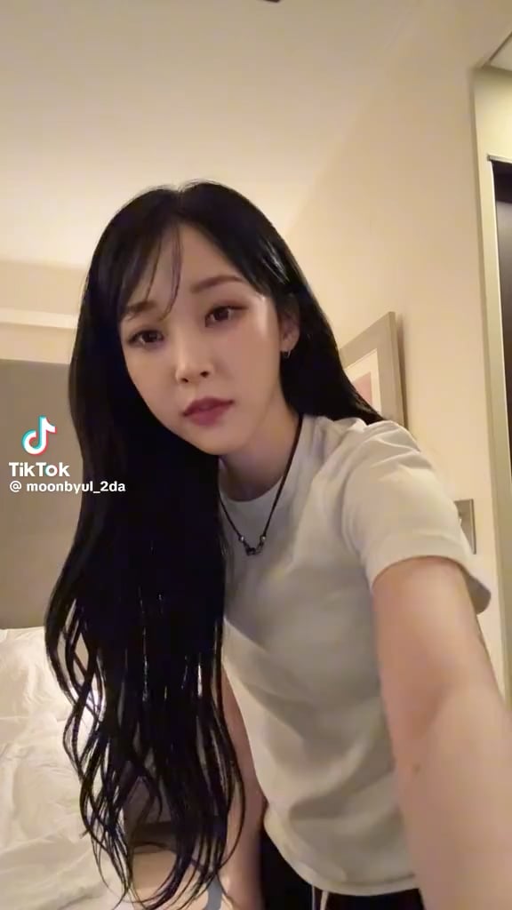 [Mamamoo] Moonbyul - Killin’ it Girl Dance Challenge