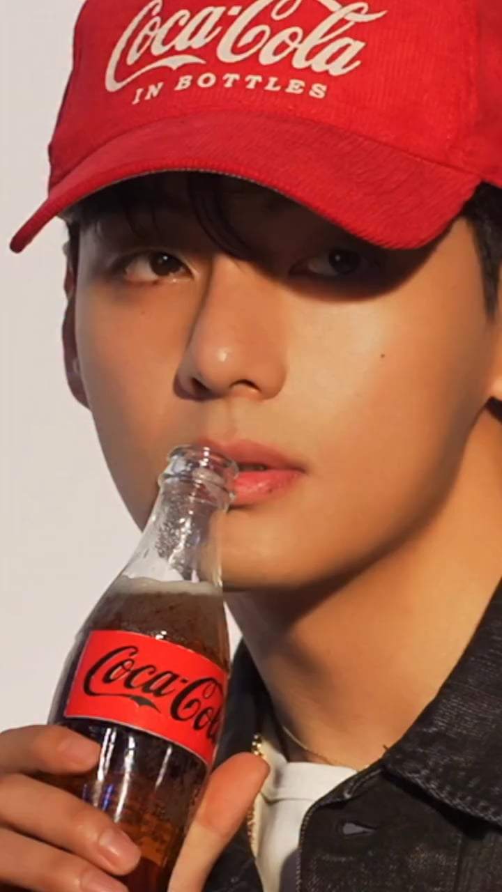 [eyesmag IG Post] Taehyung is the newest brand ambassador for Coca Cola Korea - 300725