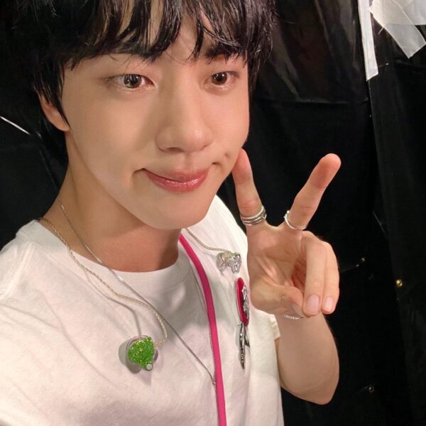 [BTS Official Twitter] Today’s Bangtan with Jin @ RUNSEOKJIN_EP.TOUR - Osaka Day 2 - 130725