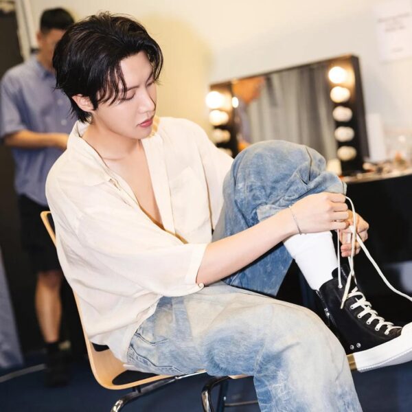 [Billboard] Official backstage photos of Hobi for Hobipalooza in Berlin by BIGHIT MUSIC - 150725