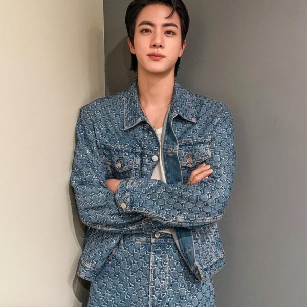 [BTS Official Twitter] Today’s Bangtan with Jin @ RUNSEOKJIN_EP.TOUR - Anaheim Day 2 - 190725