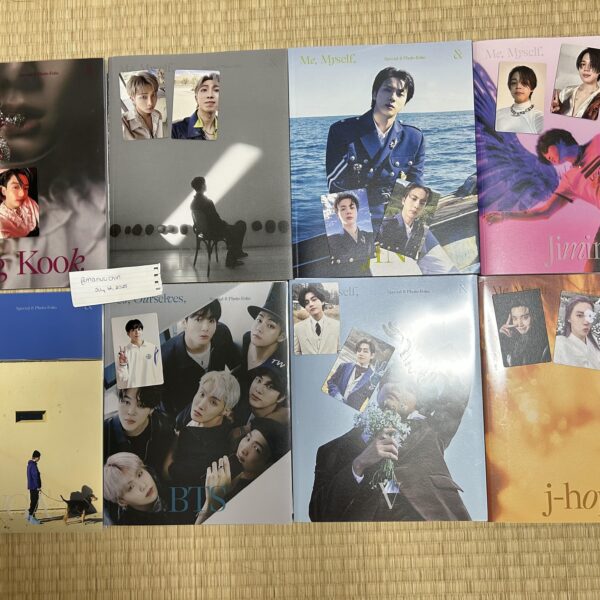 [WTS] [Japan only] Photo-folio complete set with PCs and inclusions 8,000yen