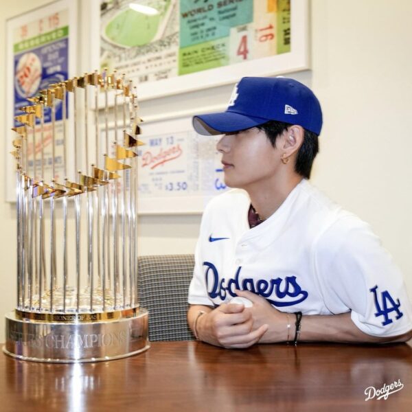 Dodgers Twitter feat Taehyung (2) - 260825