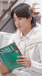 250815 r/bangtan Books with Luv: August’s Discussion Meeting is next week!