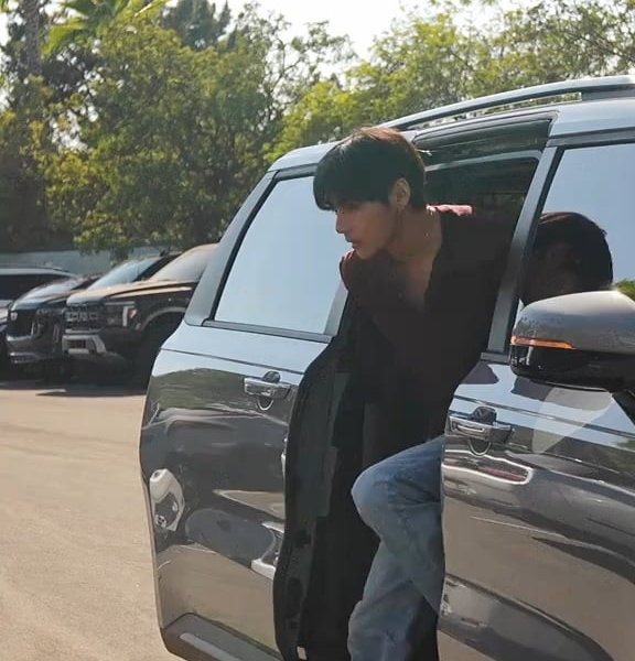 Dodgers TikTok with Taehyung - 260825