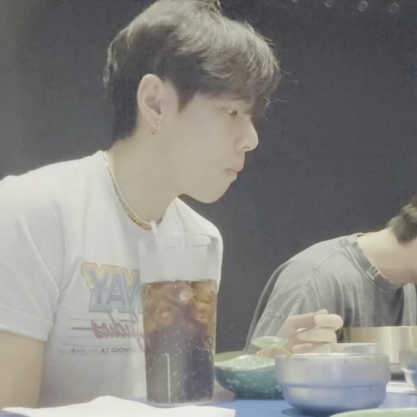 Taehyung IG Video with Jungkook (2) 170825