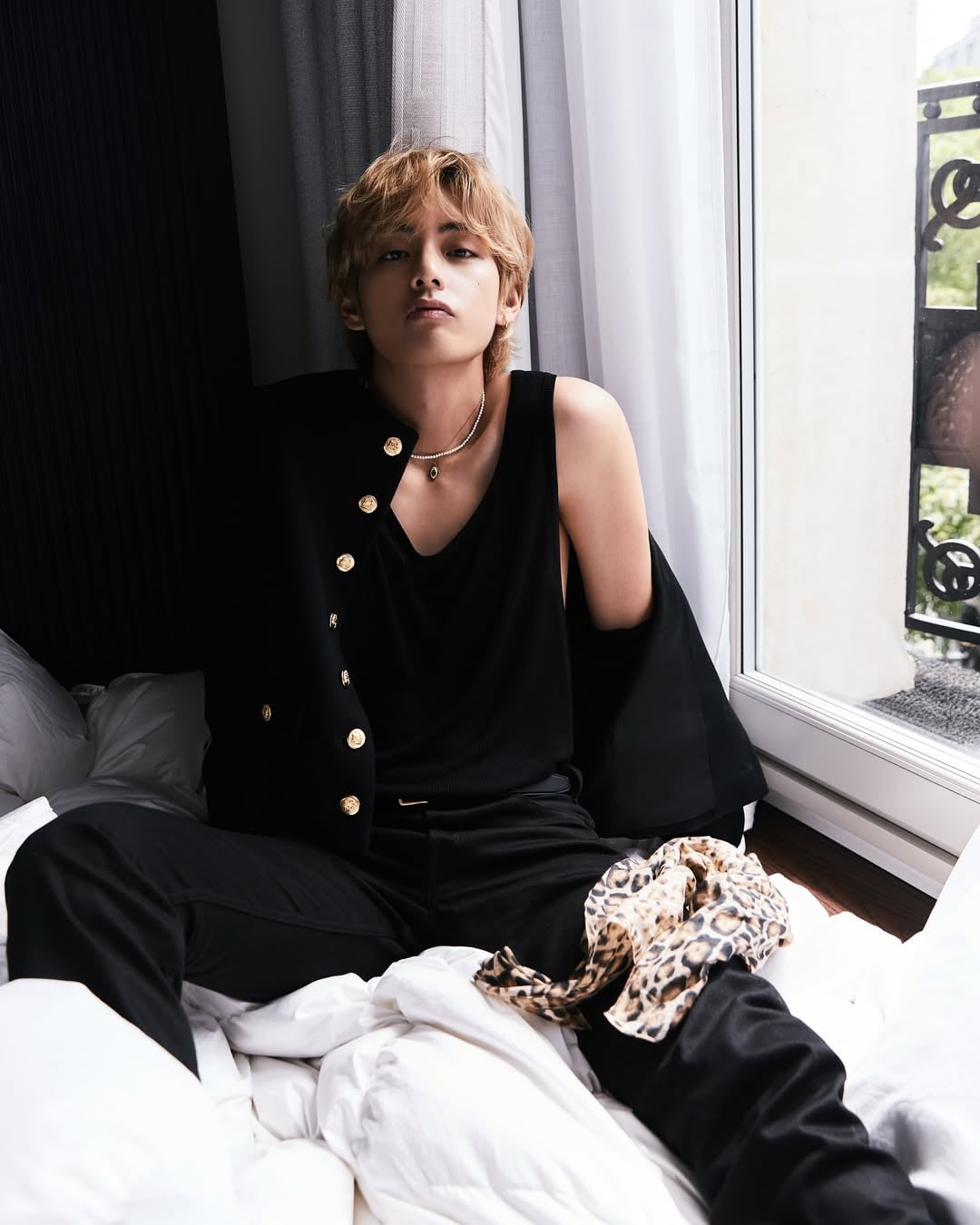 Photographer Kim Heejune IG Post with Taehyung (2) 010825