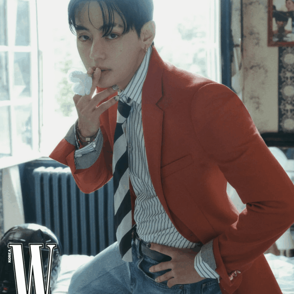 250822 W Korea: A face that makes everyone stop and stare, BTS’s V (Vol. 9 / September 2025 issue pictorial)