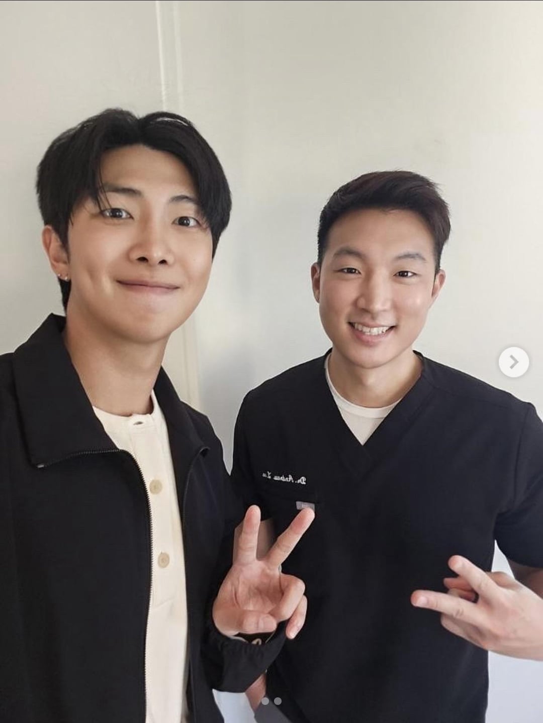 250829 Dr. Andrew Lee (chiropractor) on Instagram (featuring RM)