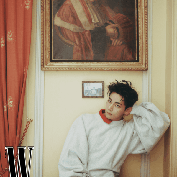 250910 Celine on Twitter: CELINE EDITORIALS ​V wearing CELINE for W Korea Volume 9. ​