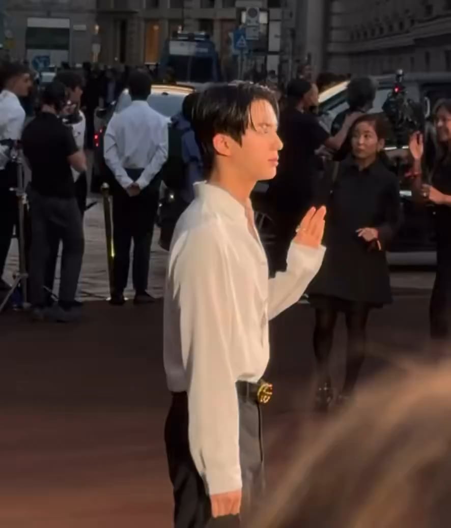 [Harper Bazaar’s HK] Jin at Gucci’s SS26 Fashion Show - 240925