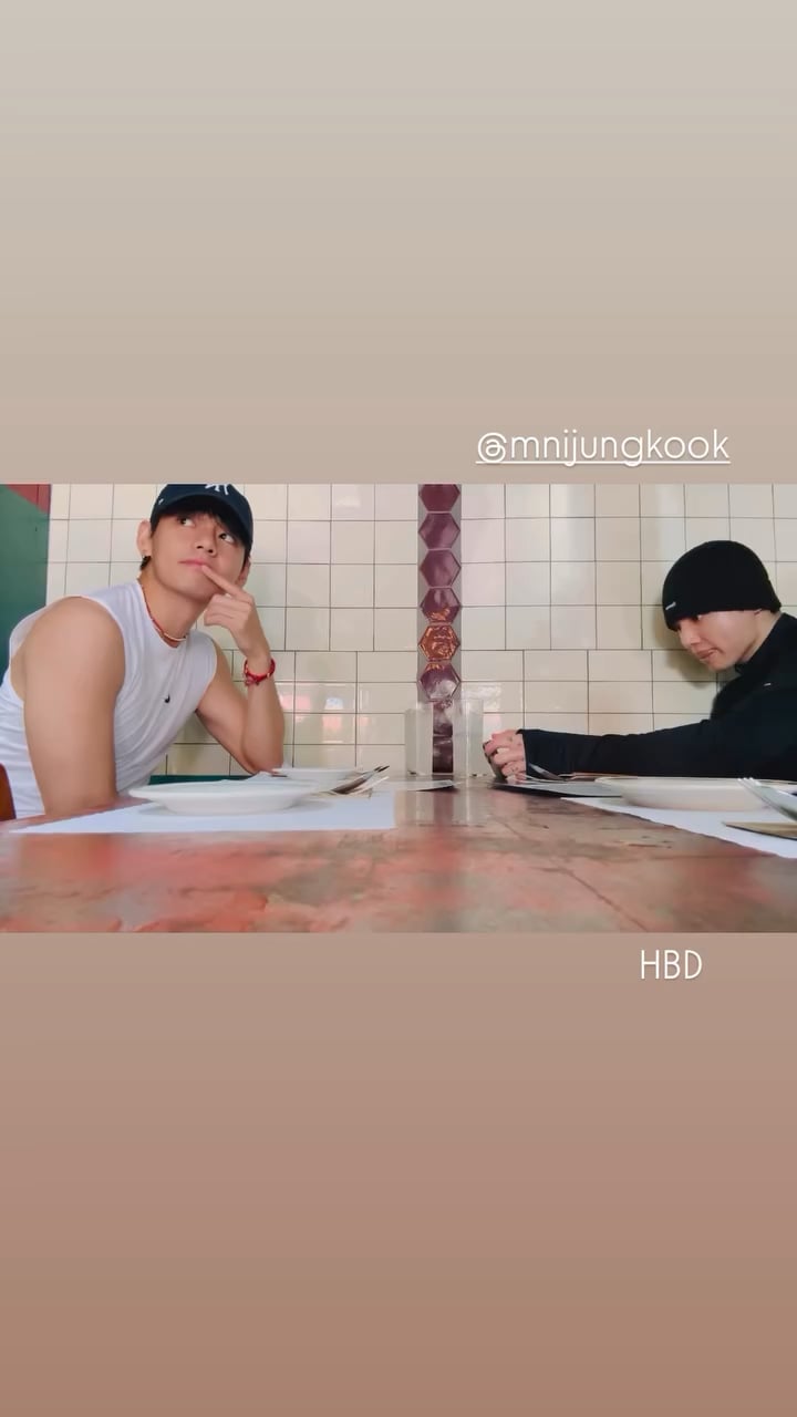 Taehyung IG Story 010925