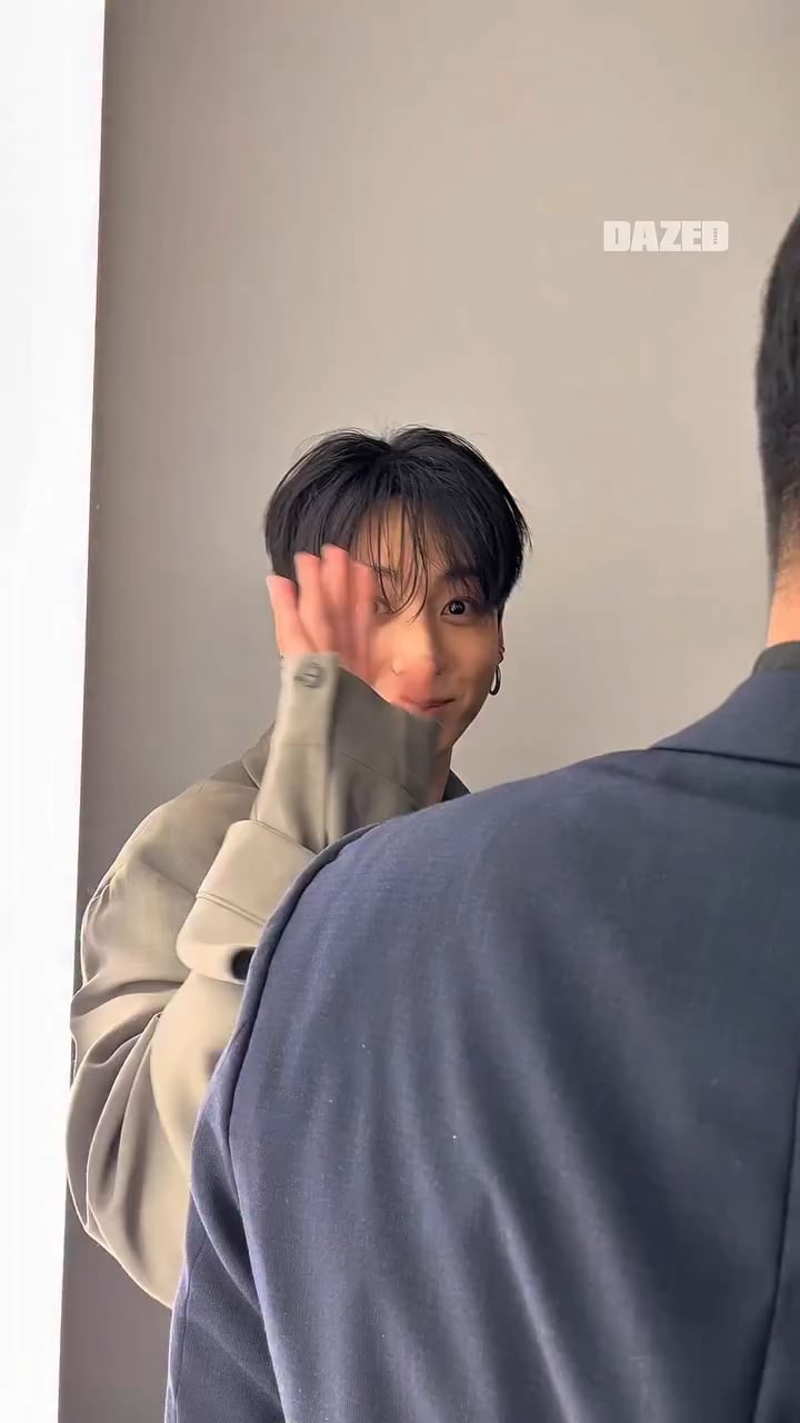 DAZED Korea IG Post feat. Jungkook at Calvin Klein SS26 fashion show - 130925