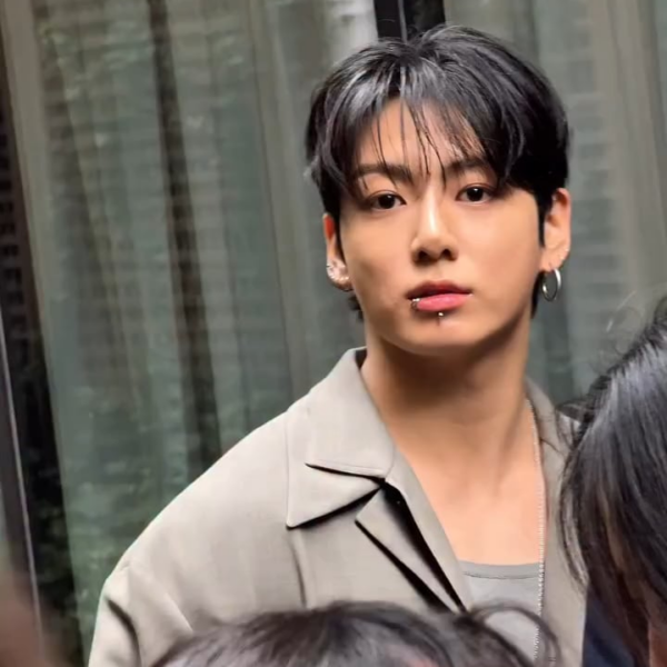 ELLE Korea IG Post feat. Jungkook at Calvin Klein SS26 fashion show - 130925