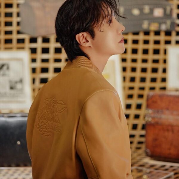 WWD Japan IG Post feat. Hobi at Louis Vuitton’s Visionary Journeys exhibition in Osaka - 120925