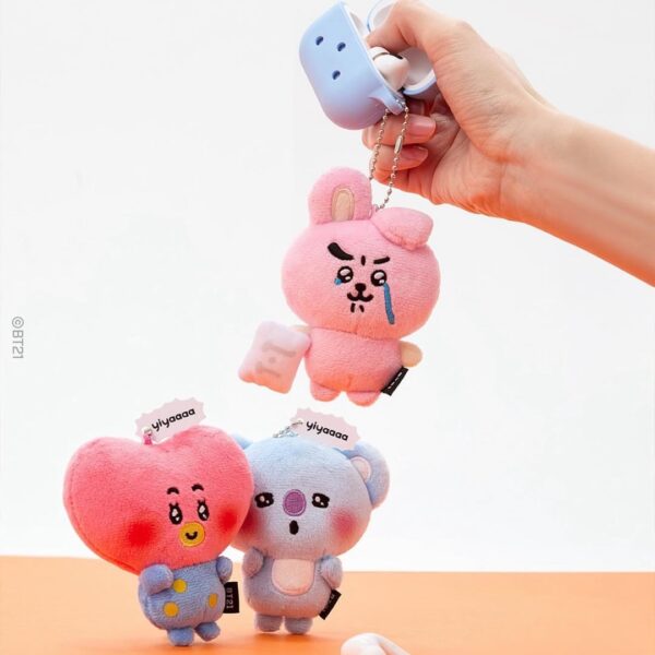 250904 BT21 on Instagram: 🐰: Don’t just stand there, come help me..! ❤️🐨: Ooh, this looks fun ✨  BT21 Today‘s Face