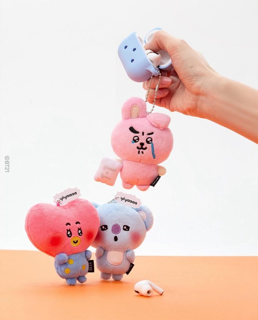 250904 BT21 on Instagram: 🐰: Don’t just stand there, come help me..! ❤️🐨: Ooh, this looks fun ✨  BT21 Today‘s Face
