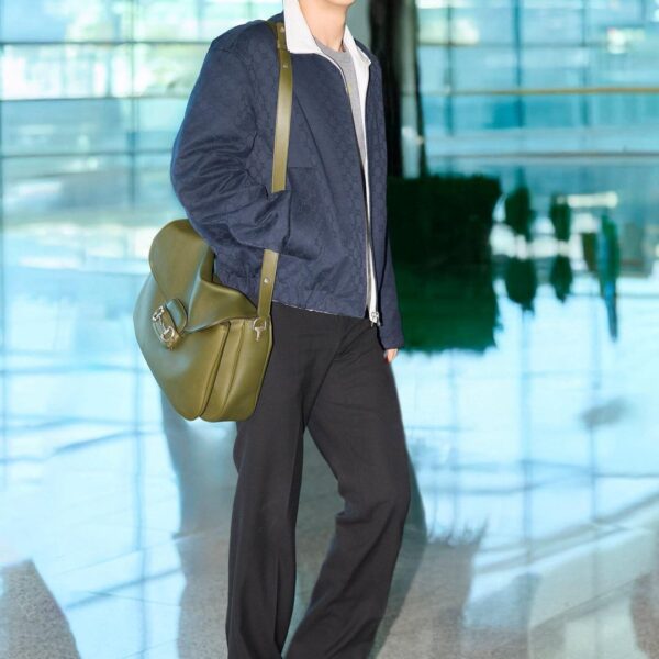 [Gucci Twitter] Heading to Milan for a special Gucci event, Global Brand Ambassador Jin from BTS is seen in a Gucci look with the new Horsebit 1955 Aura bag. - 210925