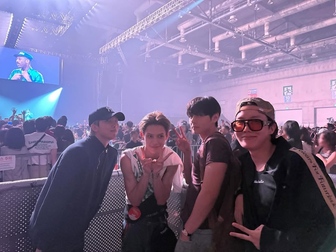 250914 CORTIS James on Instagram with RM, j-hope & V