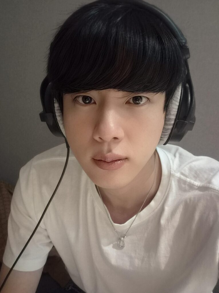 251024 Jin on Weverse