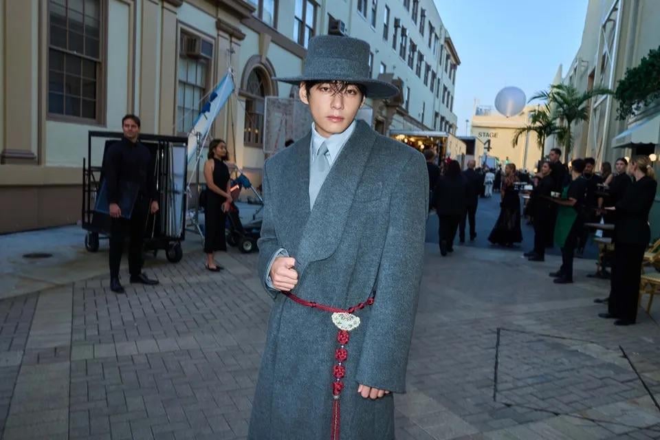 [Vogue] V Suits Up for Vogue World 2025 - 271025